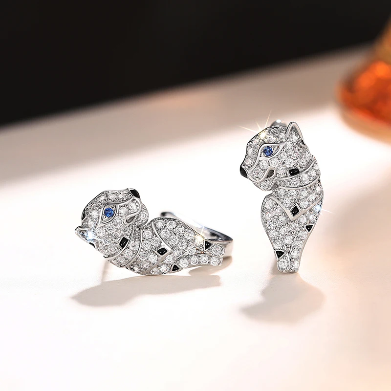Huitan Personality Leopard Hoop Earrings with Blue Eye Black Point Hip Hop Rock Animal Earrings for Women Cocktail Party Jewelry