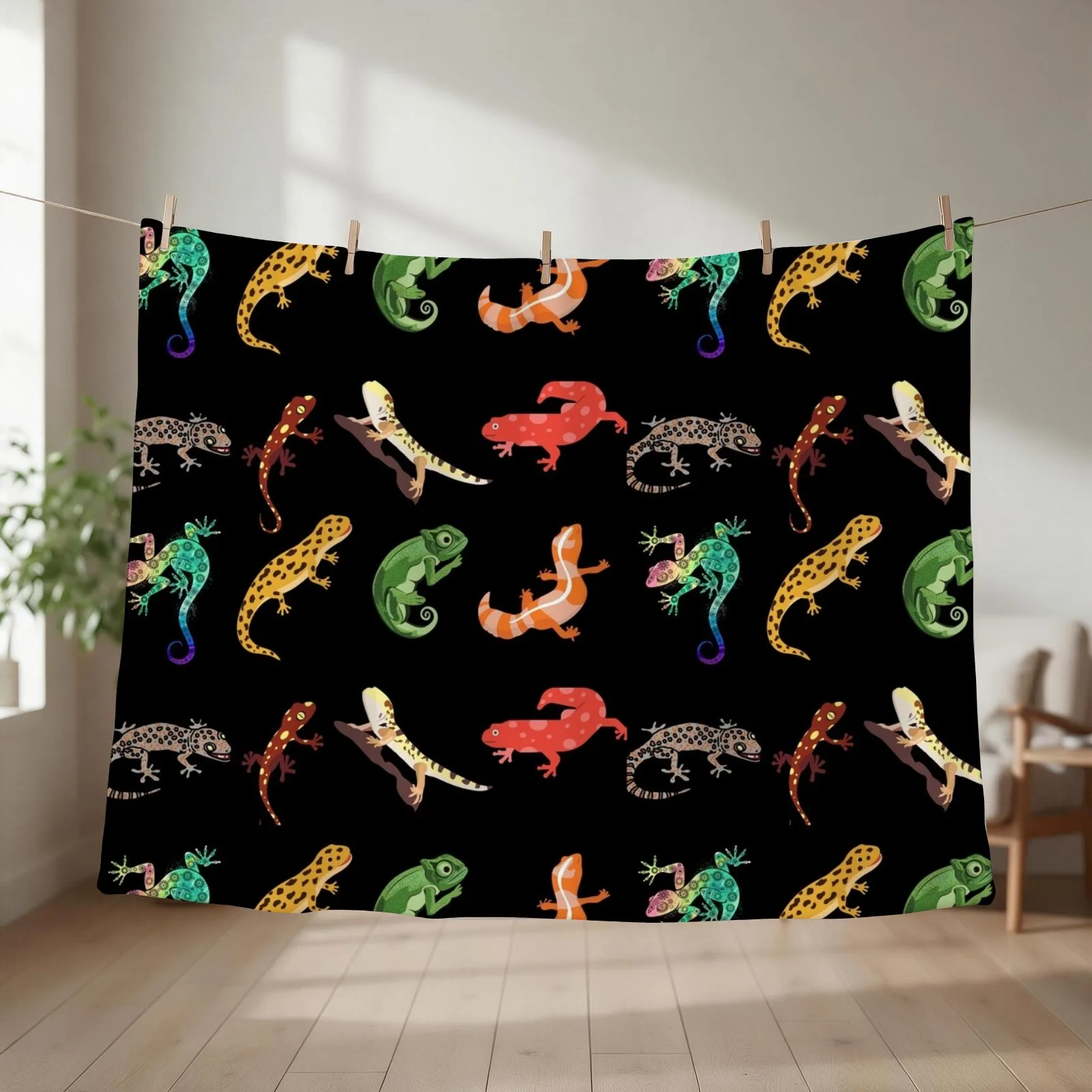 Gecko-Best gift for gecko lovers Throw Blanket couch cozy soft plush fuzzy picnic outdoor blanket
