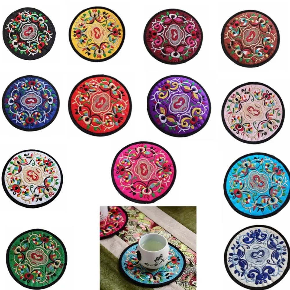 

Durable Cloth Chinese Embroidery Insulation Pad Round Ethnic Table Mats Anti-Skid Anti-Stain Coaster Bowl