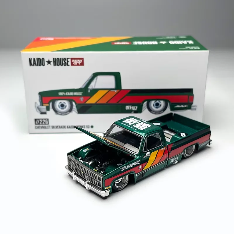 

Kaido House+ Minigt 1:64 #226 Silverado Alloy Simulation Car Model Static Collection Decorated Holiday Toys Souvenir Gift