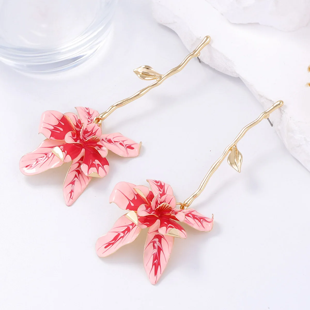 Exaggeratedand fashionable metal flower decoration stem-shaped earrings versatile temperament vacation style long women earrings
