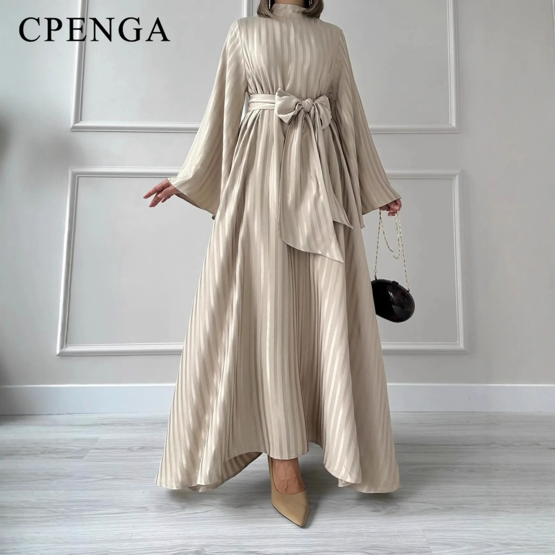Elegant Modest Muslim Dress for Women Flared Sleeve Plain Abaya Perfect for Ramadan Islamic Holiday Dubai Travel 2025 Collection