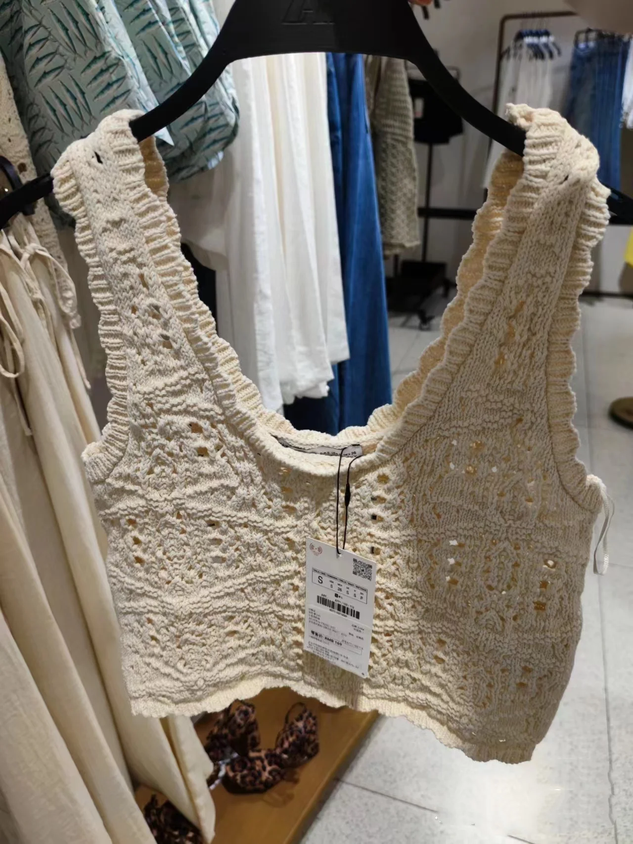 

Summer 2025 New Arrival Women's High-End Feel Knitted Lace Crop Top Strap Vest Top 67703 72 Versatile Sle ort Length P...