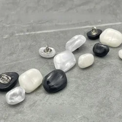 10pcs Fashionable Pearl Buttons Beautiful Irregular Pearl Metal Shank Buttons Woman's Clothing Accessories
