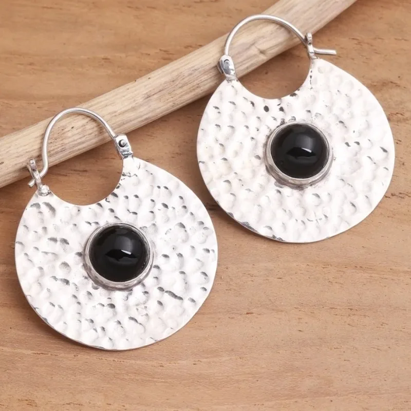 Ladies' Round Metal Hammer Pattern Pendant Earrings Vintage Texture Design Artistic Style Silver Plated Ear Buckle Accessory