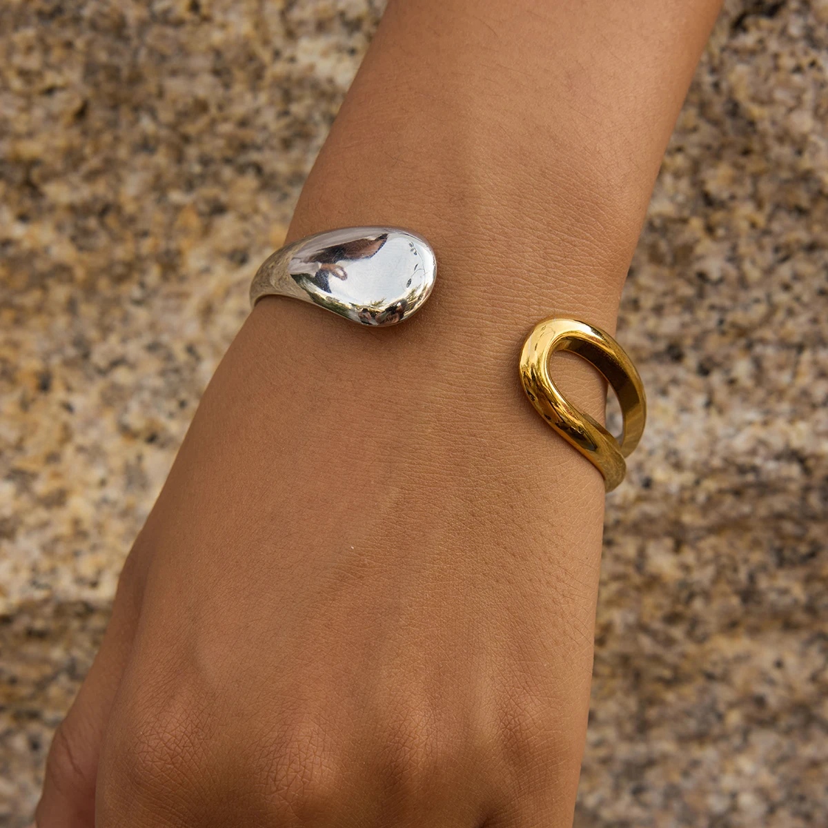 Yori estilo quente de aço inoxidável suave a céu aberto pulseira 18k cor ouro pulseira temperamento moda jóias feminino novo presente