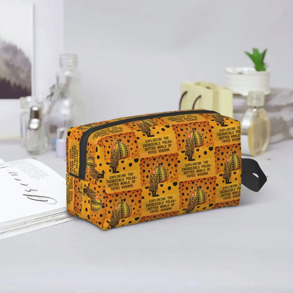 Yayoi Kusama Abstract Painting Makeup Bag Cosmetic Organizer Storage Dopp Kit Toiletry Cosmetic Bag for Women Beauty Travel