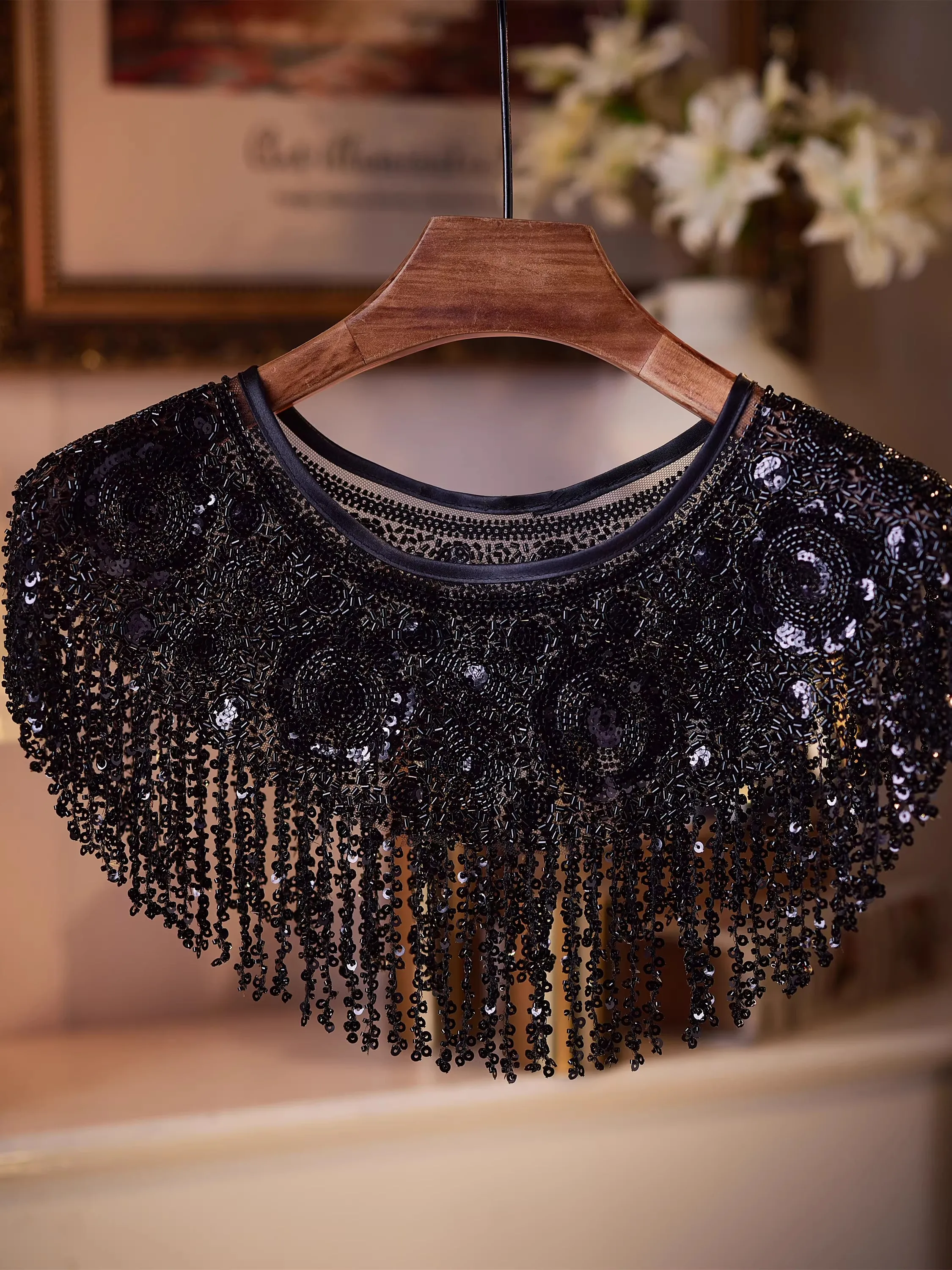 

Women's Vintage Sequins Beaded Black Tassel Pashmina Female Chinese Style Show Cosplay Party Shawl Cloak Collar R2522