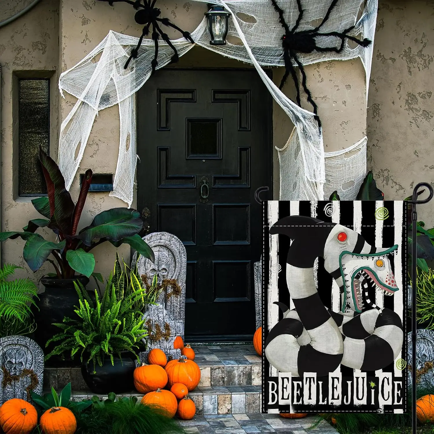 Linen Scary Creepy Halloween Garden Flag 12x18 Inch Double Sided Classic Movie Role Beetlejuice Halloween Birthday Party Decorat