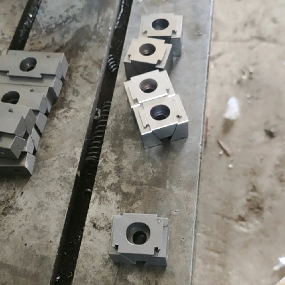 Werkstatt CNC-Zubehör Seitenbefestigungsklemmblock M6 M8 M10 M12 M14 M16 M20 Stahl Ok Spannfutter Pressmaschinen-Schraubstock Pneumatisches Werkzeug – Detail 22