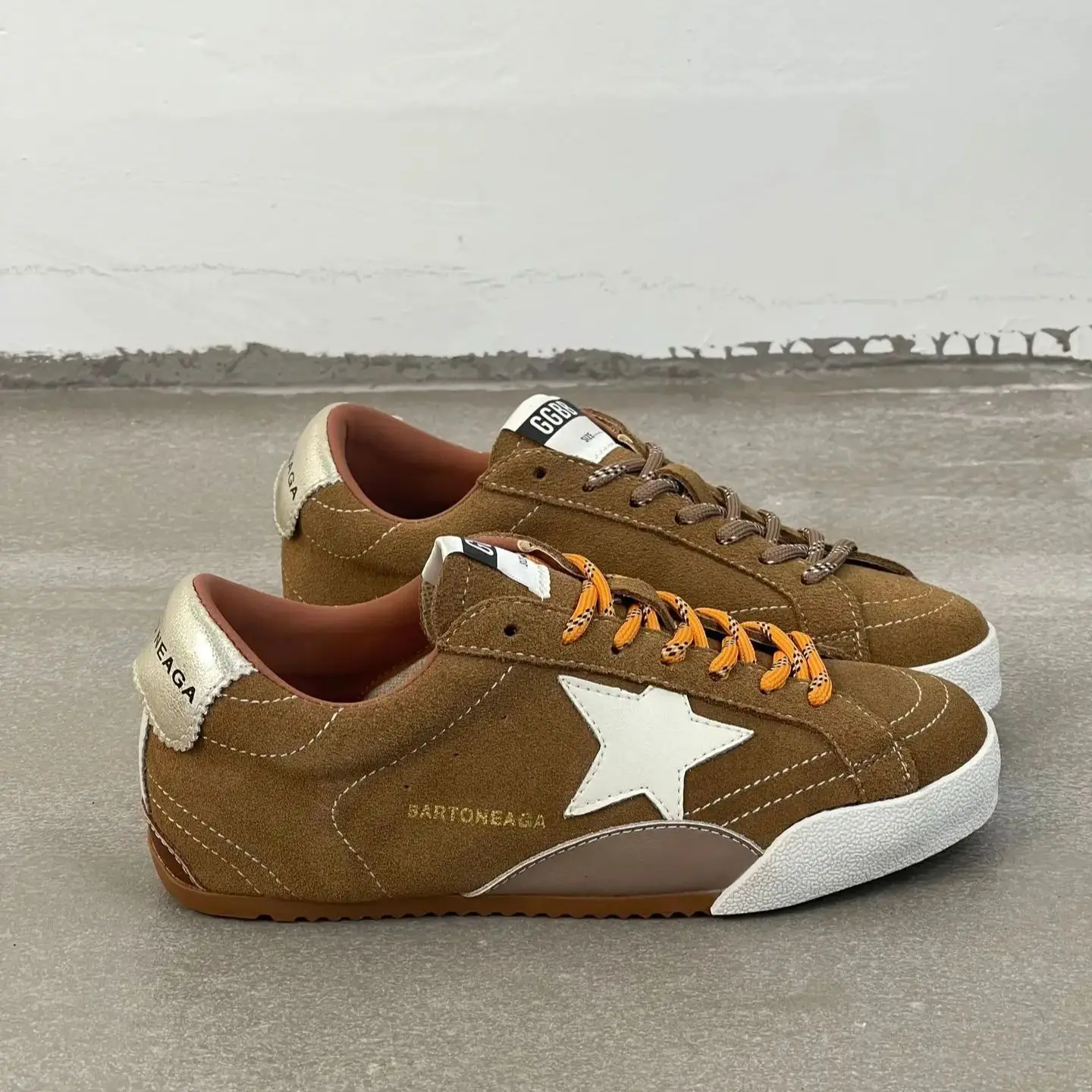 Zapatos interiores de cuero genuino para mujer, calzado Retro con estrella frotada, estilo antiguo y sucio, parte superior de piel de cerdo, zapatos atléticos informales