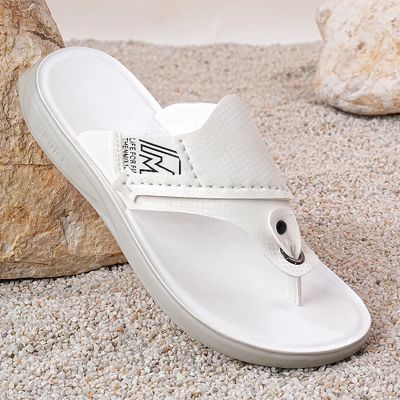 

New Men Summer Flip Flops Lightweight Luxurious Breathable Non Slip Soft Bottom Outdoor Casual Beach Sandals