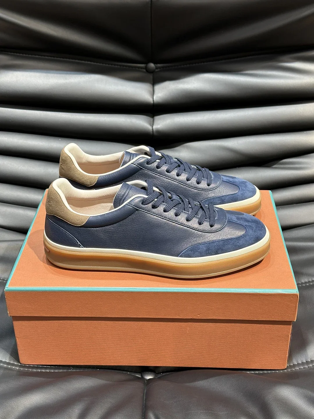 AIKESS 2024 nuove scarpe da tennis basse scarpe da uomo casual Comfort in pelle italiana di alta qualità all'aperto vecchio denaro europeo da uomo