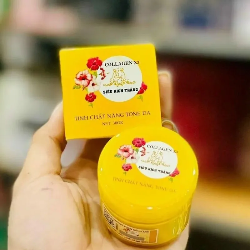 

Vietnam Kich Trang Nang Tone Da CollagenX3 Cuo Dong Anh 30GR Improves Dark Rough Skin Whit ening Delicate Smooth And Bright