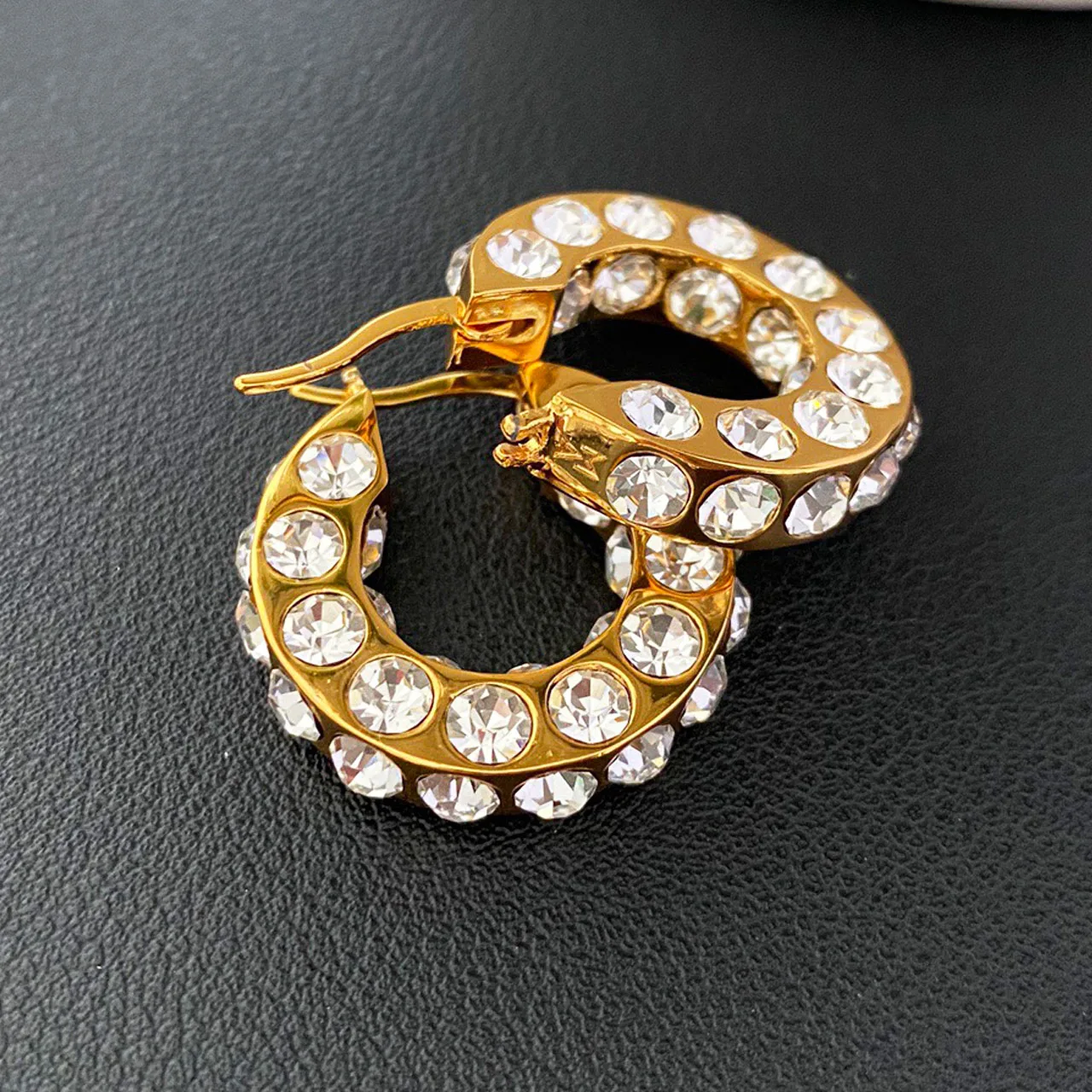 New Jewelry & Accessories Romantic Retro Style Crystal-Encrusted Three-Dimensional Round Earrings As Party Gifts For Women