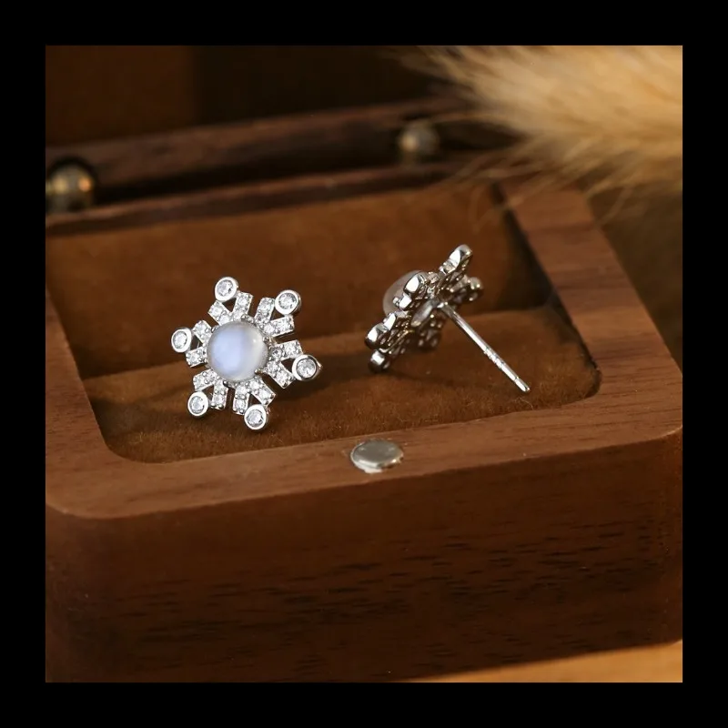 Ins رائجة البيع مجوهرات 925 حقيبة سداسية فضية مع ندفة الثلج Moonstone وأقراط أقراط نسائية عصرية