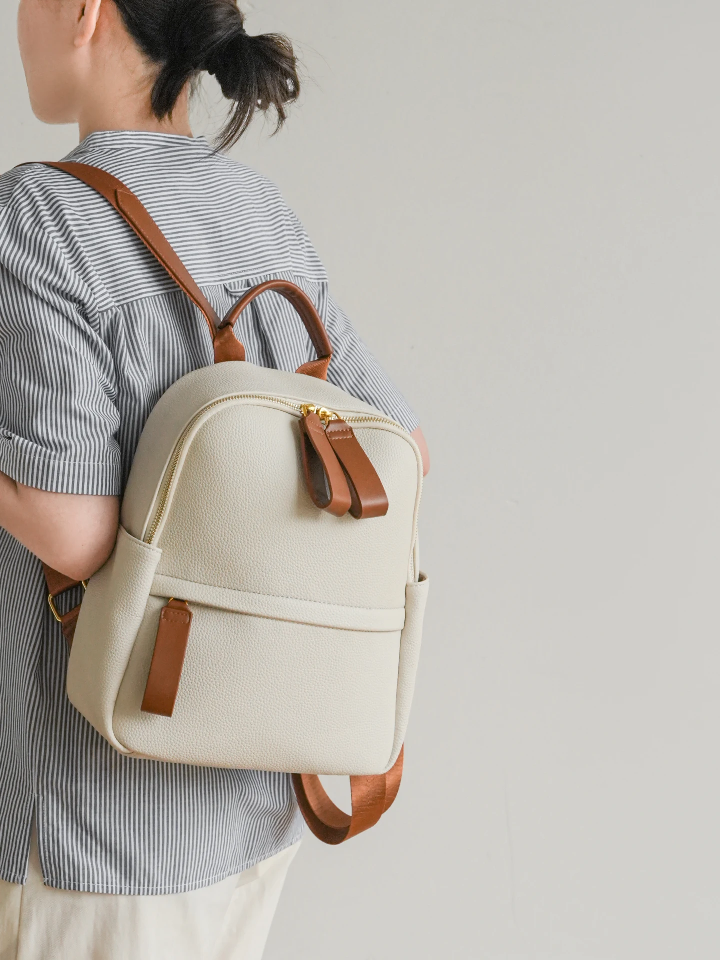 mochila-elegante-para-mujer-2026-nueva-casual-para-viajes-gran-capacidad-ideal-para-el-trabajo-la-escuela-y-los-desplaz