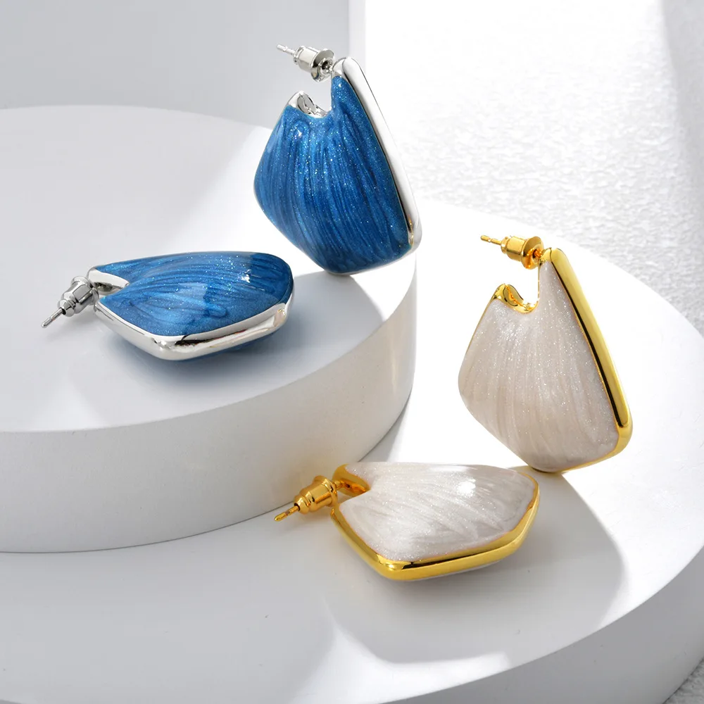 

Fashion Earrings for Women Trendy Dupes Earrings Hollow Fin Shaped 22K Gold Plated Chunky Statement Earrings Jewelry
