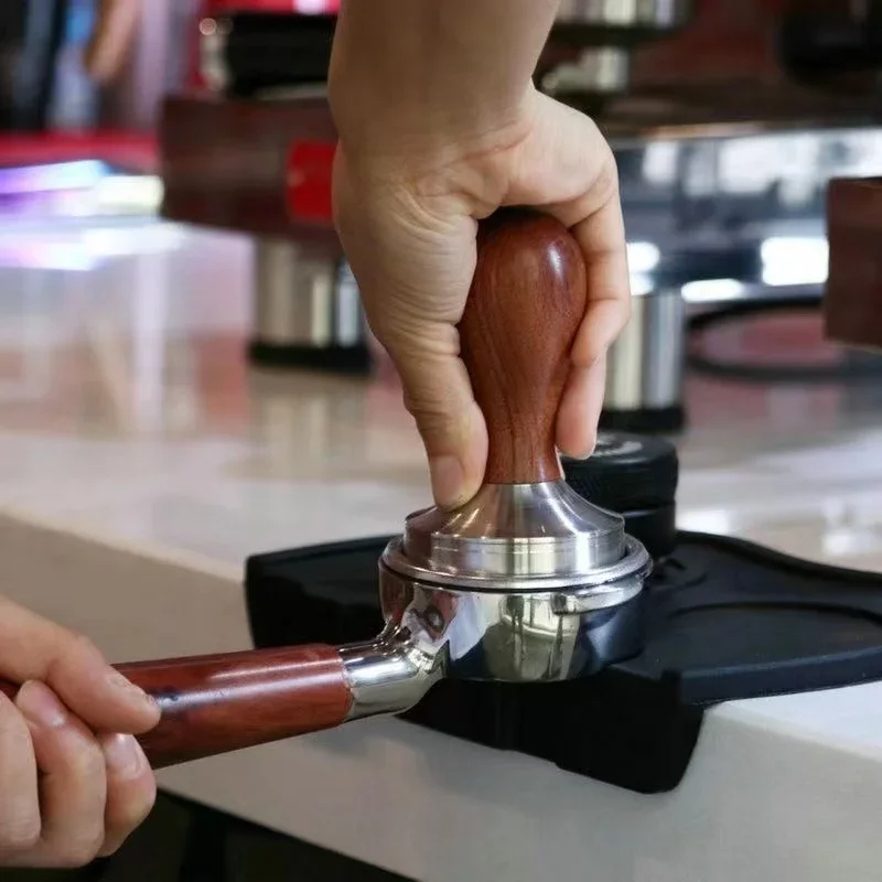 51/53/58/mm Coffee Tamper Barista Espresso Maker Grinder with 304 Stainless Steel Base Solid Wooden Handle مطحنة القهوة