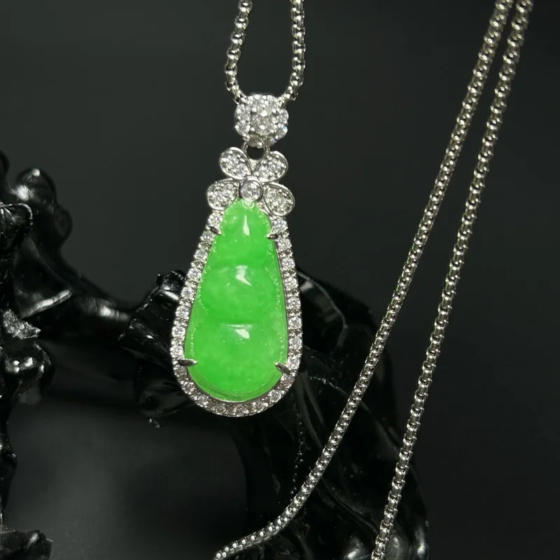 collane-e-pendenti-con-amuleto-di-giadeite-di-giada-verde-ghiaccio-naturale-certificato