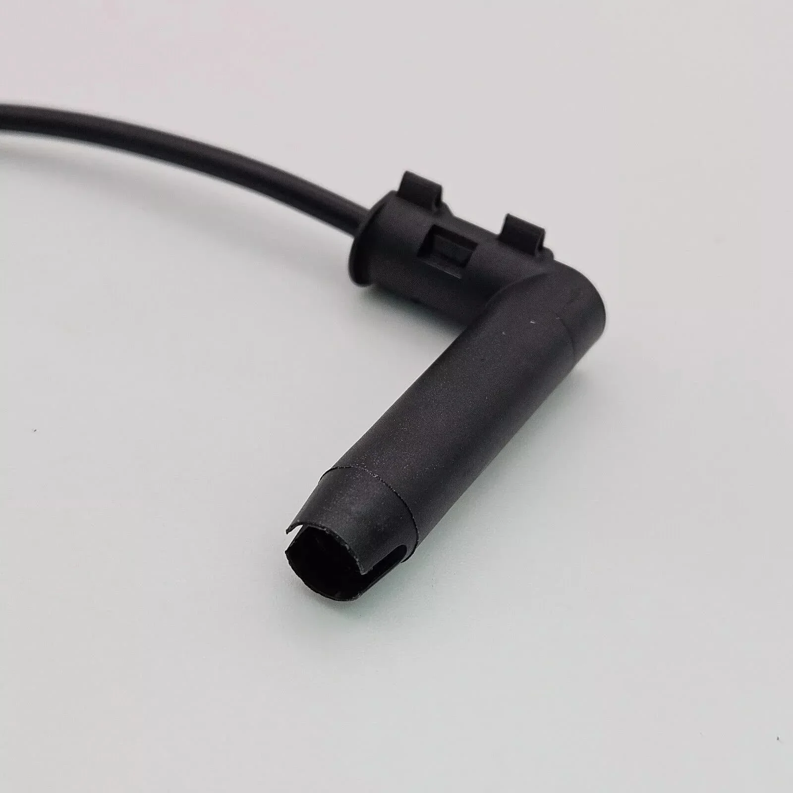 1 دبوس موصل توهج أضواء السيارة السلكية مسبقا المقابس السلكية المكونات صالح رينو سيات سكودا فولفو VW اكسسوارات السيارات أجزاء 55200755