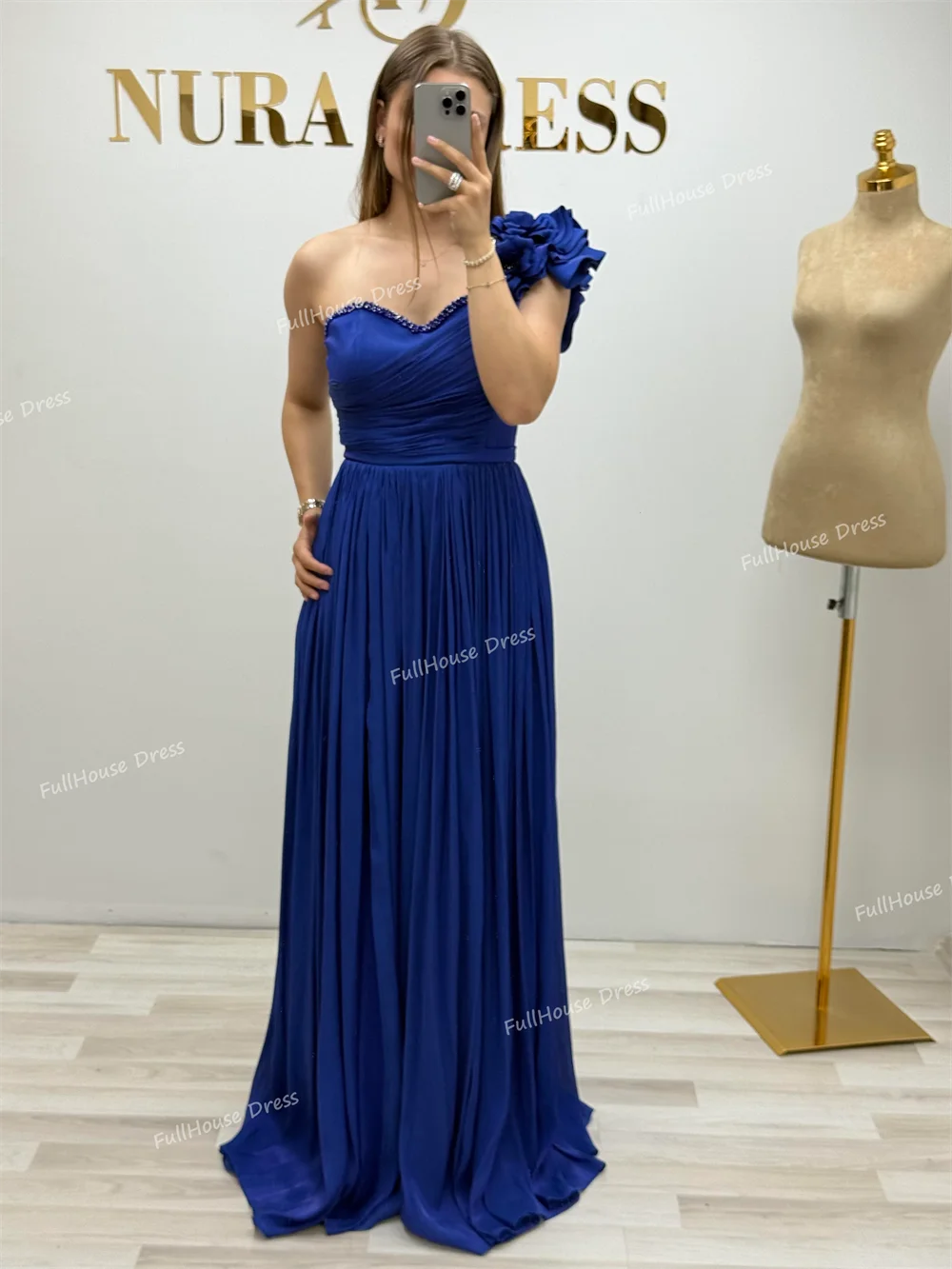 العرف الحبيب طوق مطوي ألف خط ماكسي طول مطرز ثوب مسائي عارية الذراعين ثنيات حزب اللباس مع الزهور vestidos