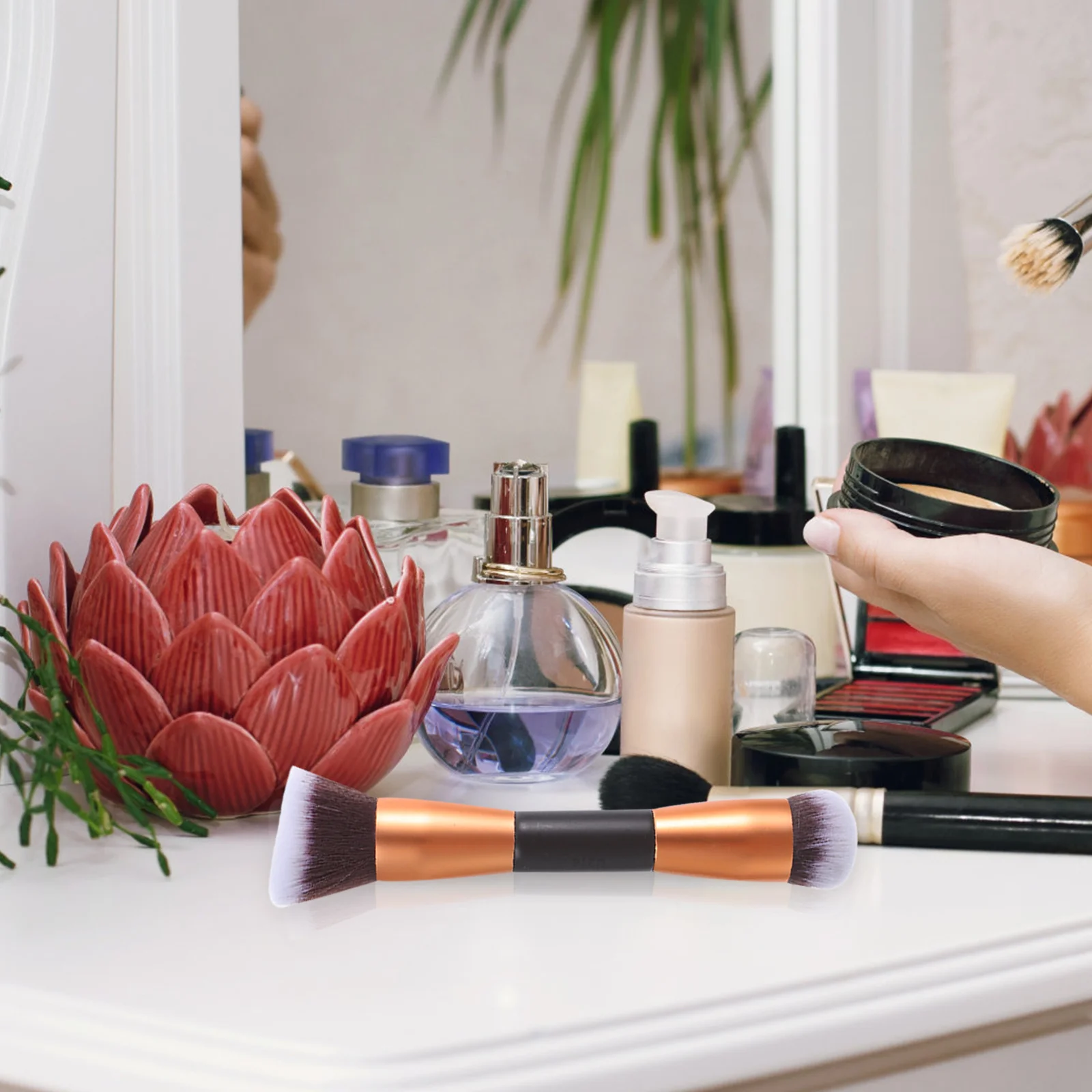 

1Pcs Makeup Brush Double-End Portable Rose Gold Brush Loose Powder Blush Professional Multifunction Beauty Supply