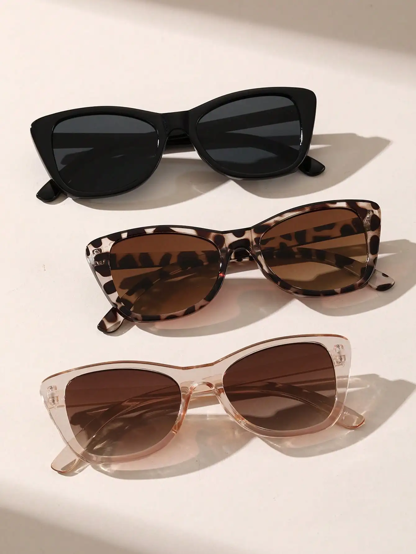 3 PCS Unisex Plastic Cat-eye Shape Fashion Sunglasses For Street Photography And Vacation Trips