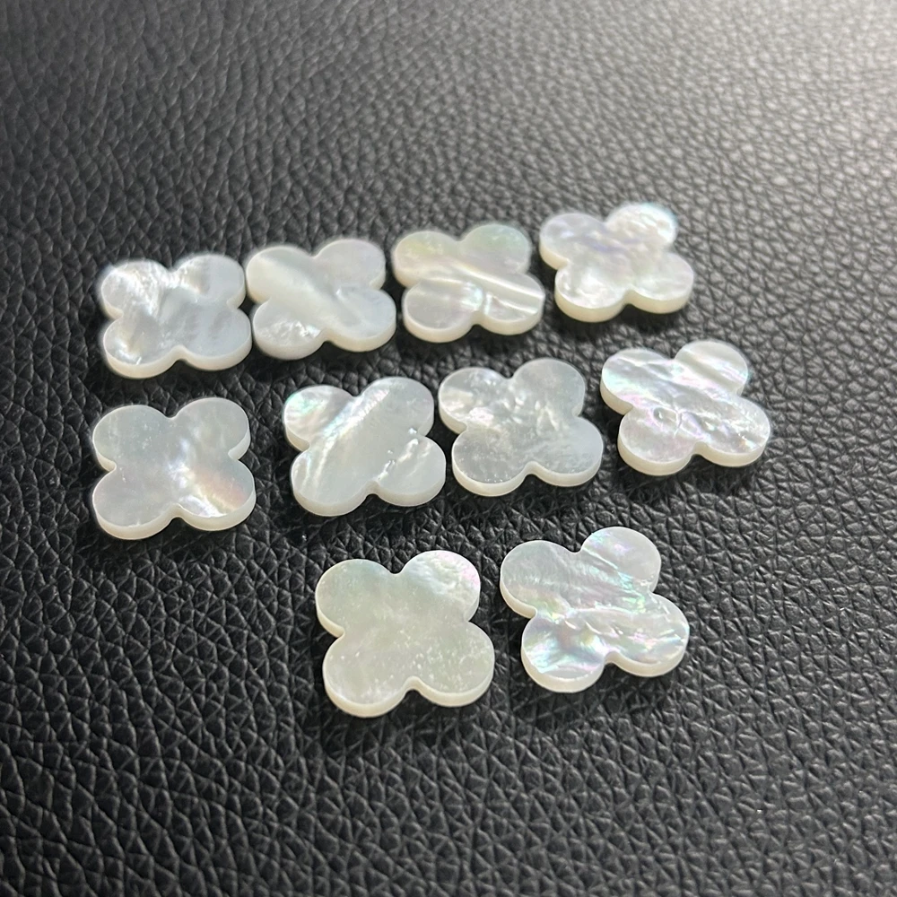 50pcs A Quarity Natural White Mother Of Pearl Four Leaf Clover Gemstone