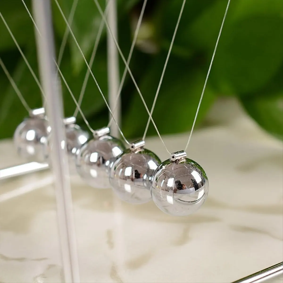 ABST Swinging Balls Pendulum Adornment Home Accessories Decor Desktop Decor Brain Toy Home Decoration