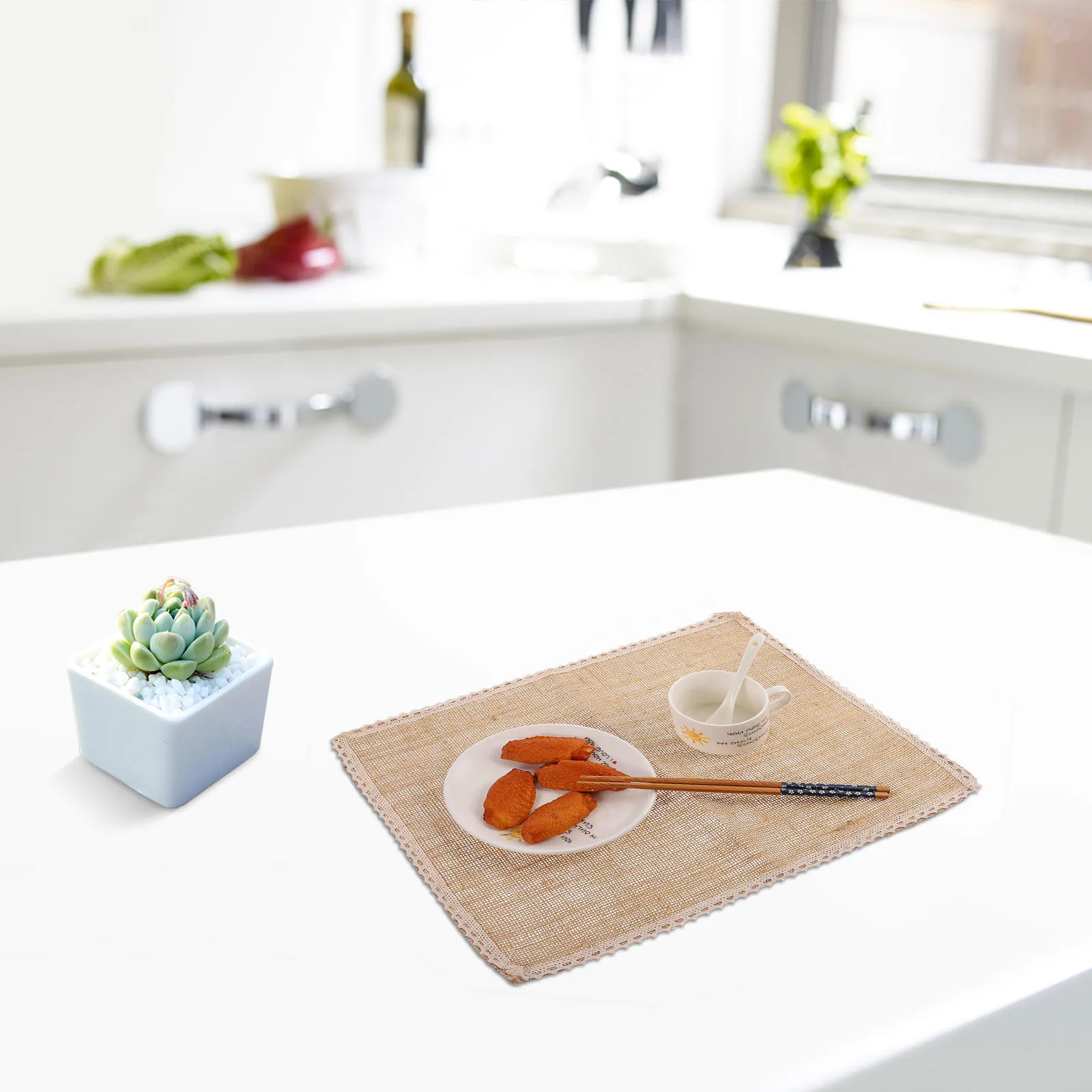 

4Pcs Creative Lace Placemats Linen Material Table Protectors for Home Restaurant Use Heat Insulating Washable Non-Slip Finish