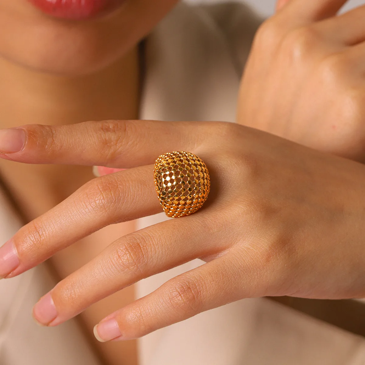 Ars 18K Gold Plated Mesh Hollow Ring for Women Stainless Steel Rings Minimalist Ring No Tarnish Chunky Rings Fashion Jewelry