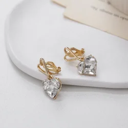 White Simple Rhinestone Heart Clip Earrings for Women New Sweet Style Zircon Heart Shaped Clip on Earrings No Piercing Wholesale