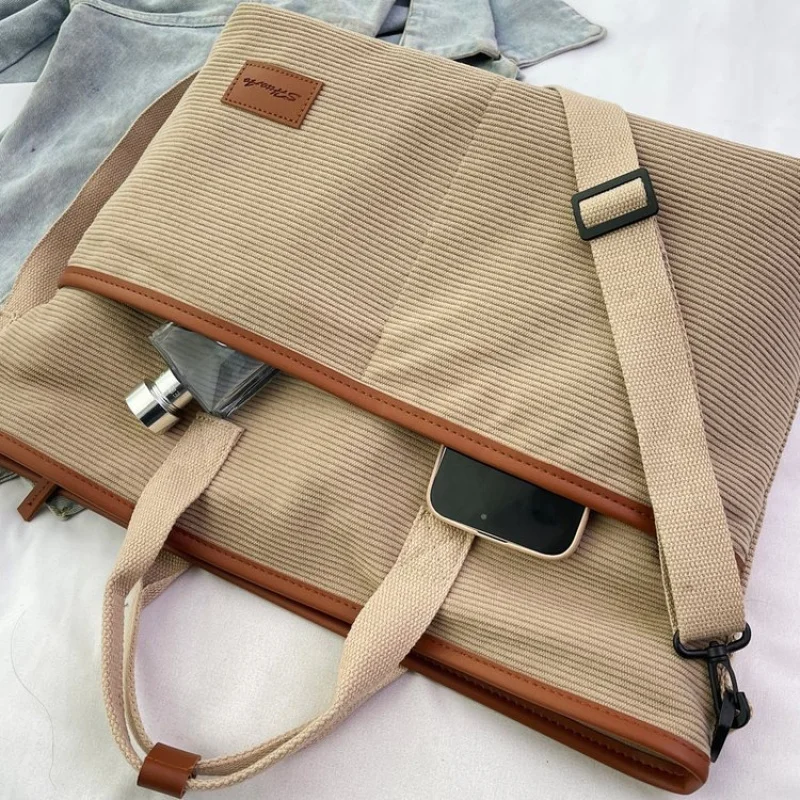 

Гладкая шикарная новинка 2025 года, женская роскошная брендовая кожаная сумка, известный дизайнер, простая популярная классика ​