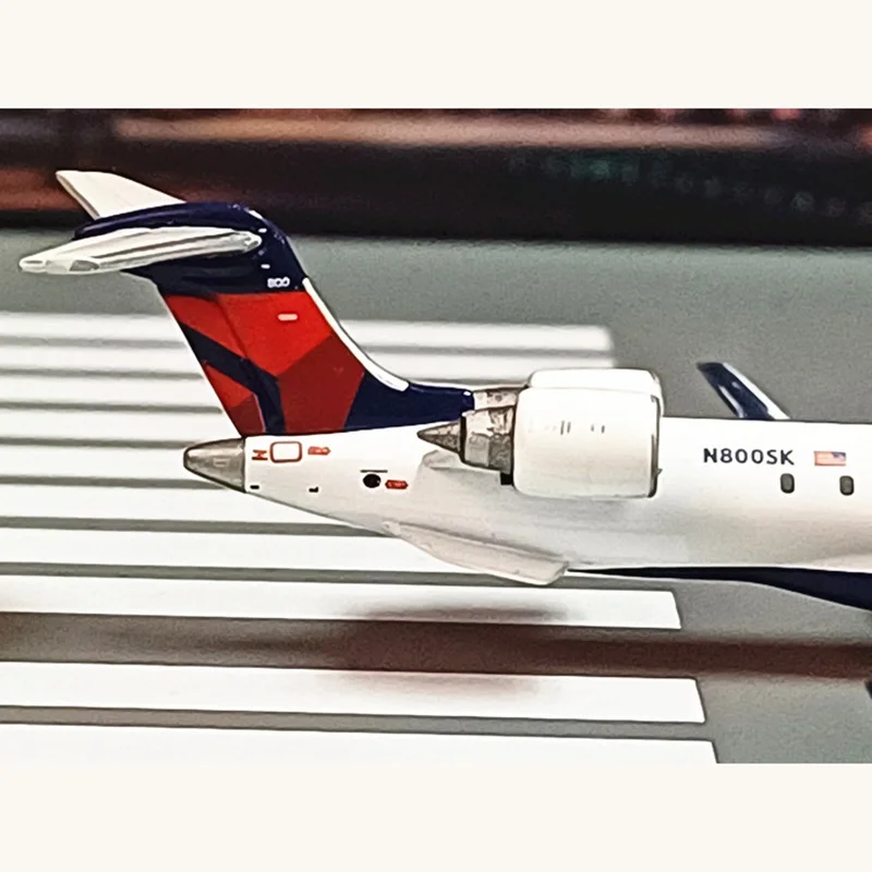 Gegoten CRJ-900LR Gjdal2029 Vliegtuiglegering Plastic Model Met Een 1:400 Schaal Speelgoed Geschenkcollectie Simulatie Display Decoratie