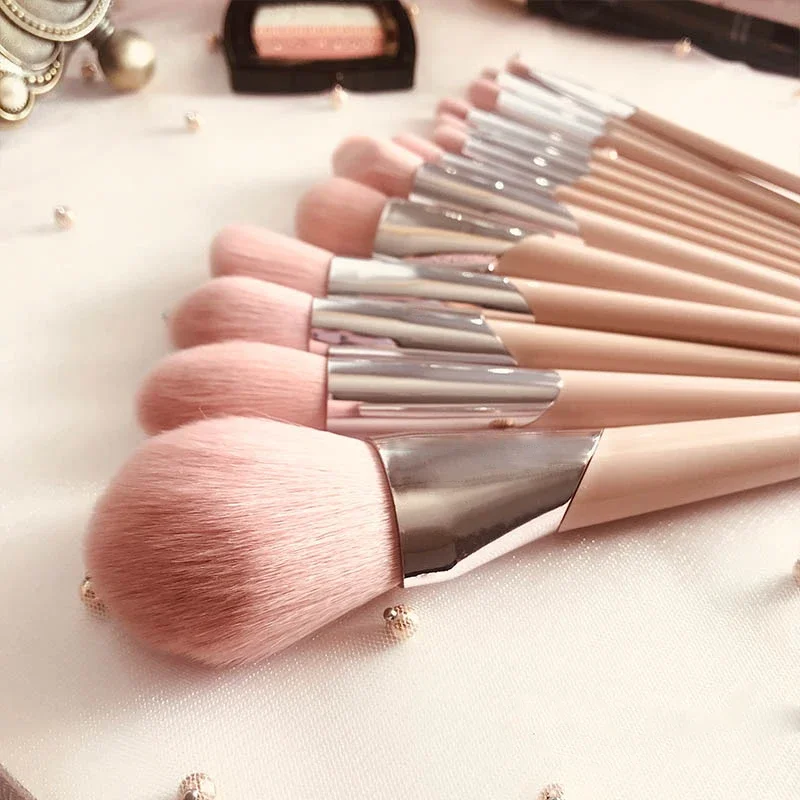 5-21Pc Pędzel do makijażu Puder do konturowania twarzy Podkład Kremowy róż do policzków Cień do powiek Smudge Eyeliner Fashion Fenty Style Beauty Tool