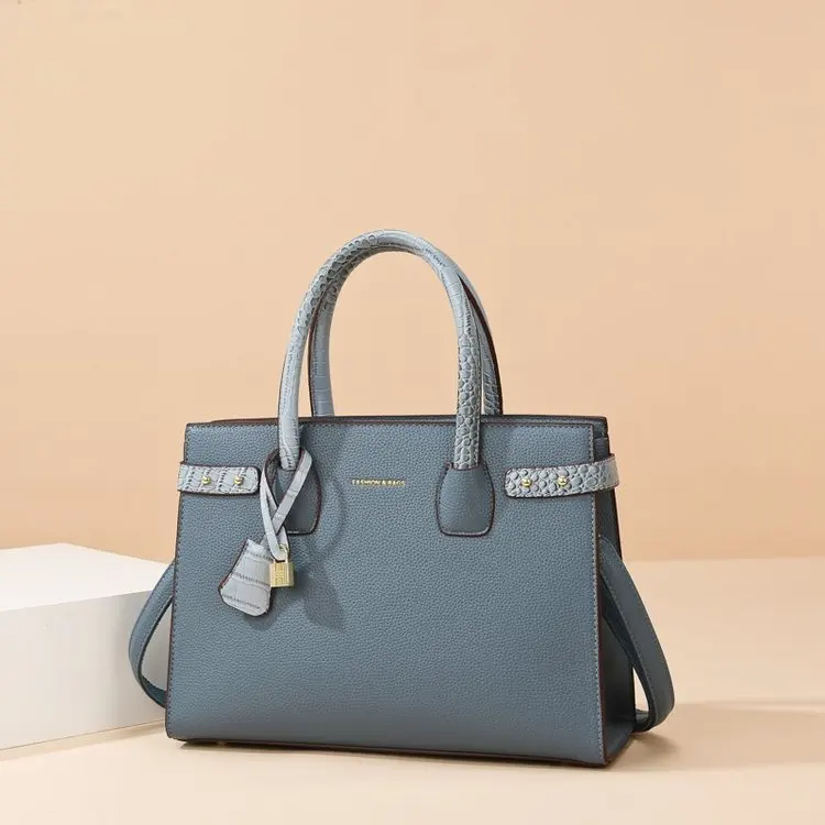

2025 New 421 Fashion Light Luxury Leisure Bag Handbag Small Square Bag Shoulder Bag Messenger Bag Versatile and Simple