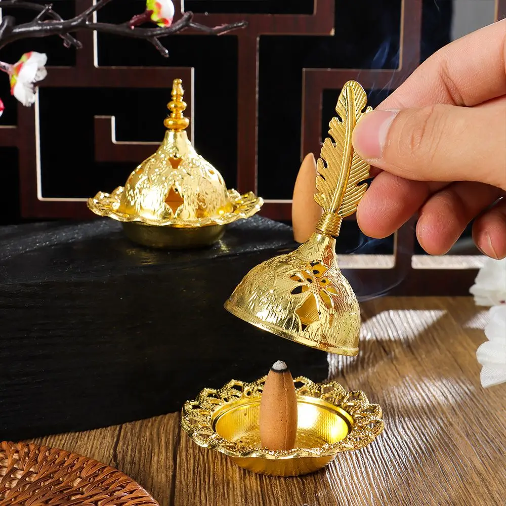 

Creative Alloy Metal Incense Burner Gold Hollow Out Incense Stick Burner Retro Star Moon Pattern Mini Censer Holder Middle East