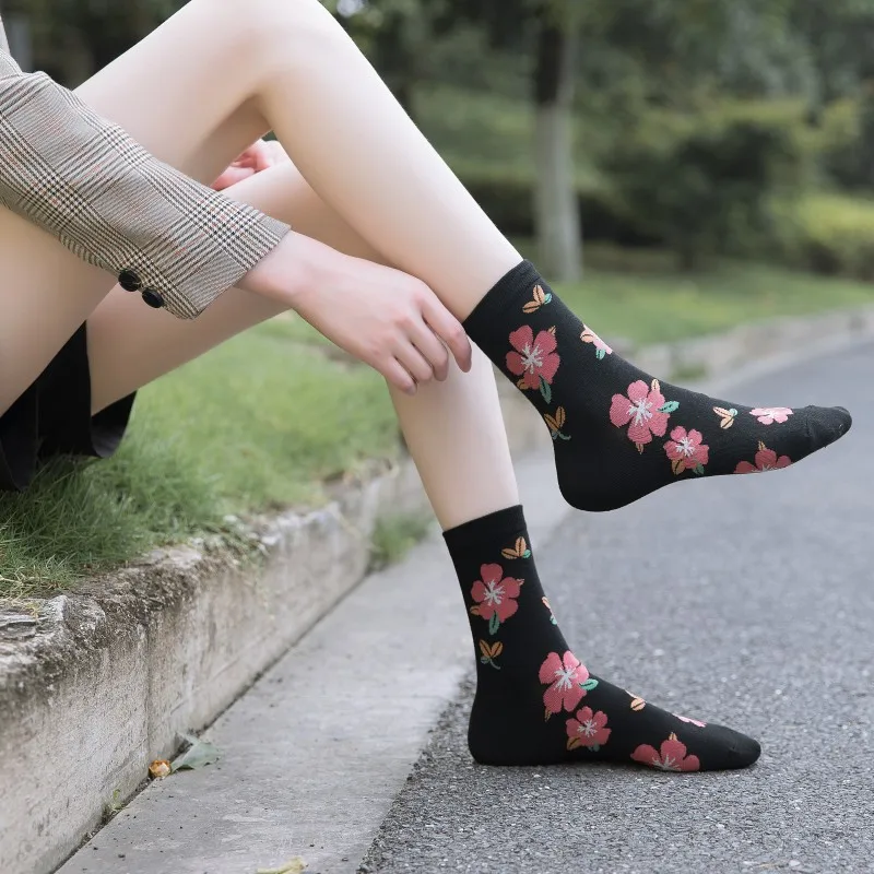 

Retro Floral Jacquard Women's Socks Short Elasticity Threaded Edge Lolita Fashion Casual Colors Mid-Tube Socks Hosiery