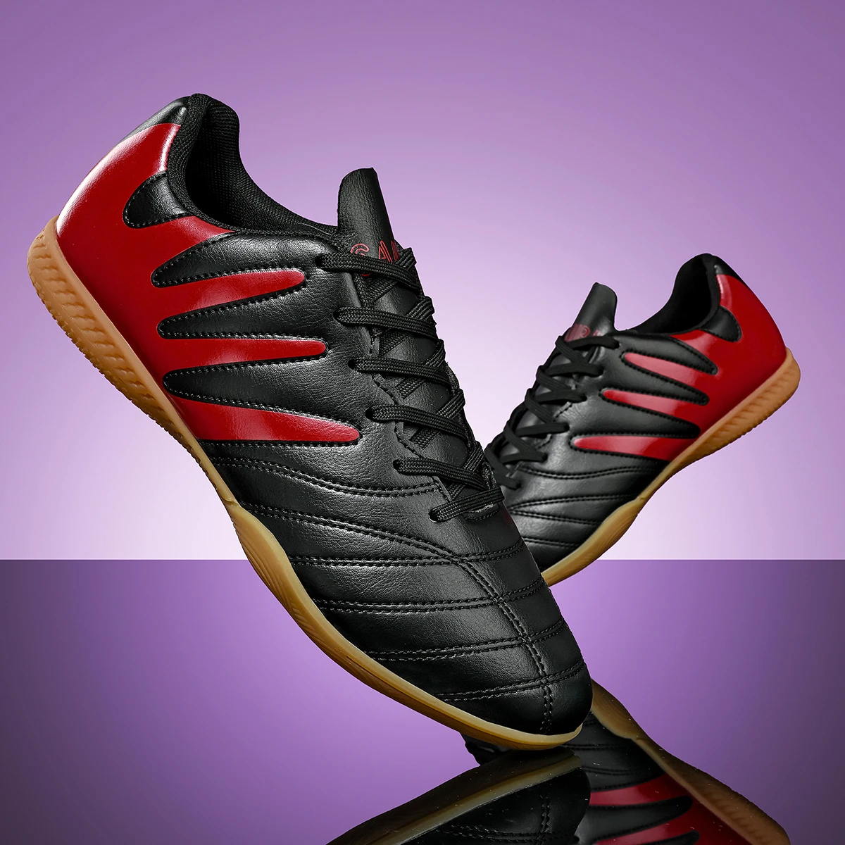 

Men Football Boots Futsal Training Professional Breathable Women Indoor Soccer Shoes Ultralight Drop Shipping Unisex Wholesale