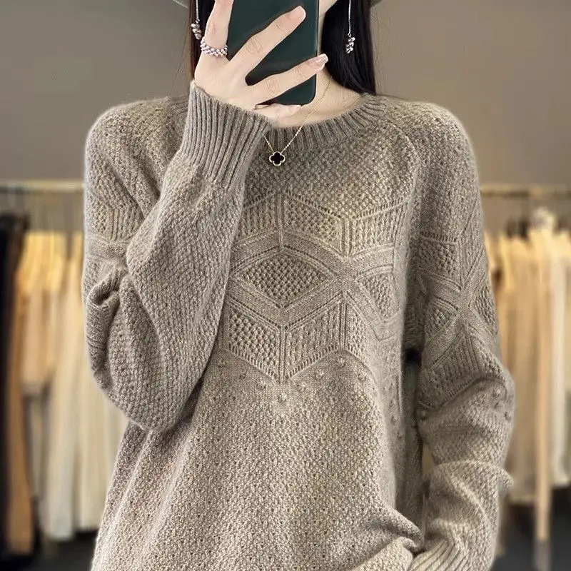 

Новый осенний свободный полый женский свитер с длинными рукавами и круглым вырезом, однотонный топ