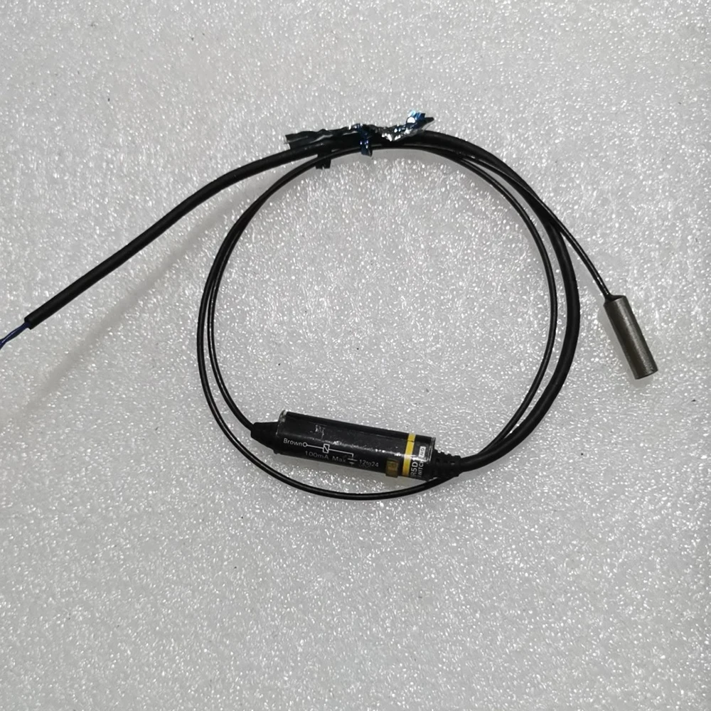

E2EC-C1R5D1 Proximity Switch Sensor Separate Induction High Quality Fast Ship