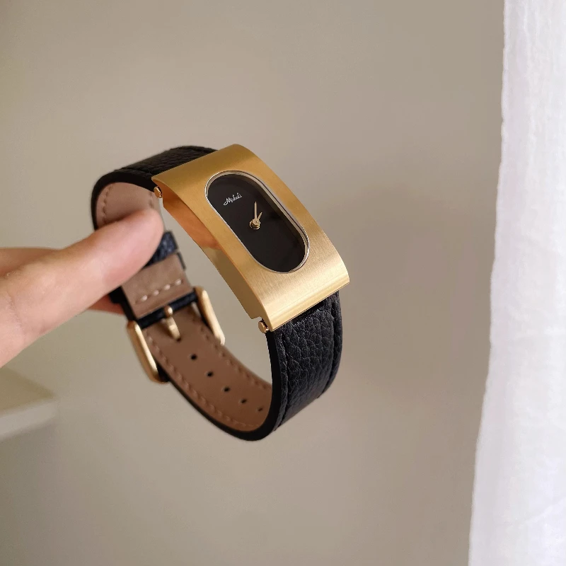 High-Quality Luxury Stainless Steel Black Gold Leather Square Watch Trendy Fashionable Elegance 2025 Luxury Ladies' Watch
