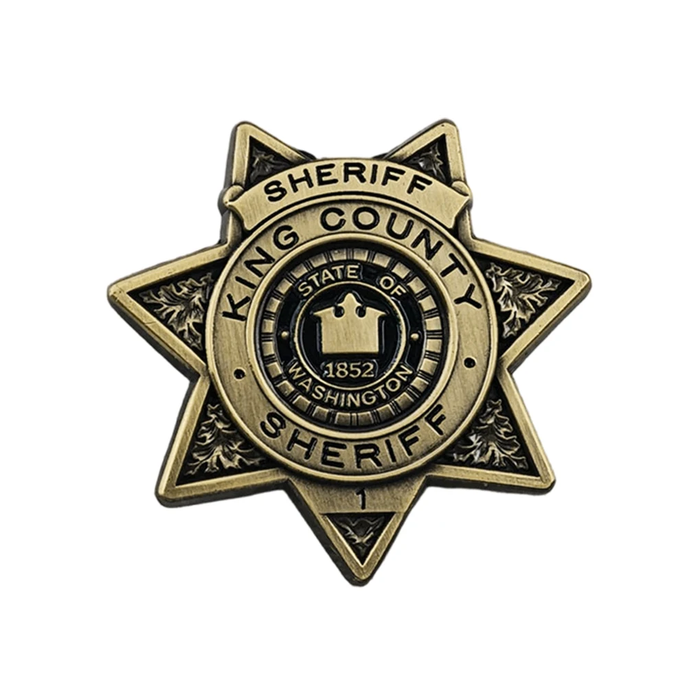 LUOZZY Lot de 4 badges de police en métal portables pour cosplay, accessoires de fête LUOZZY Lot de 4 badges de police en métal portables pour cosplay, accessoires de fête