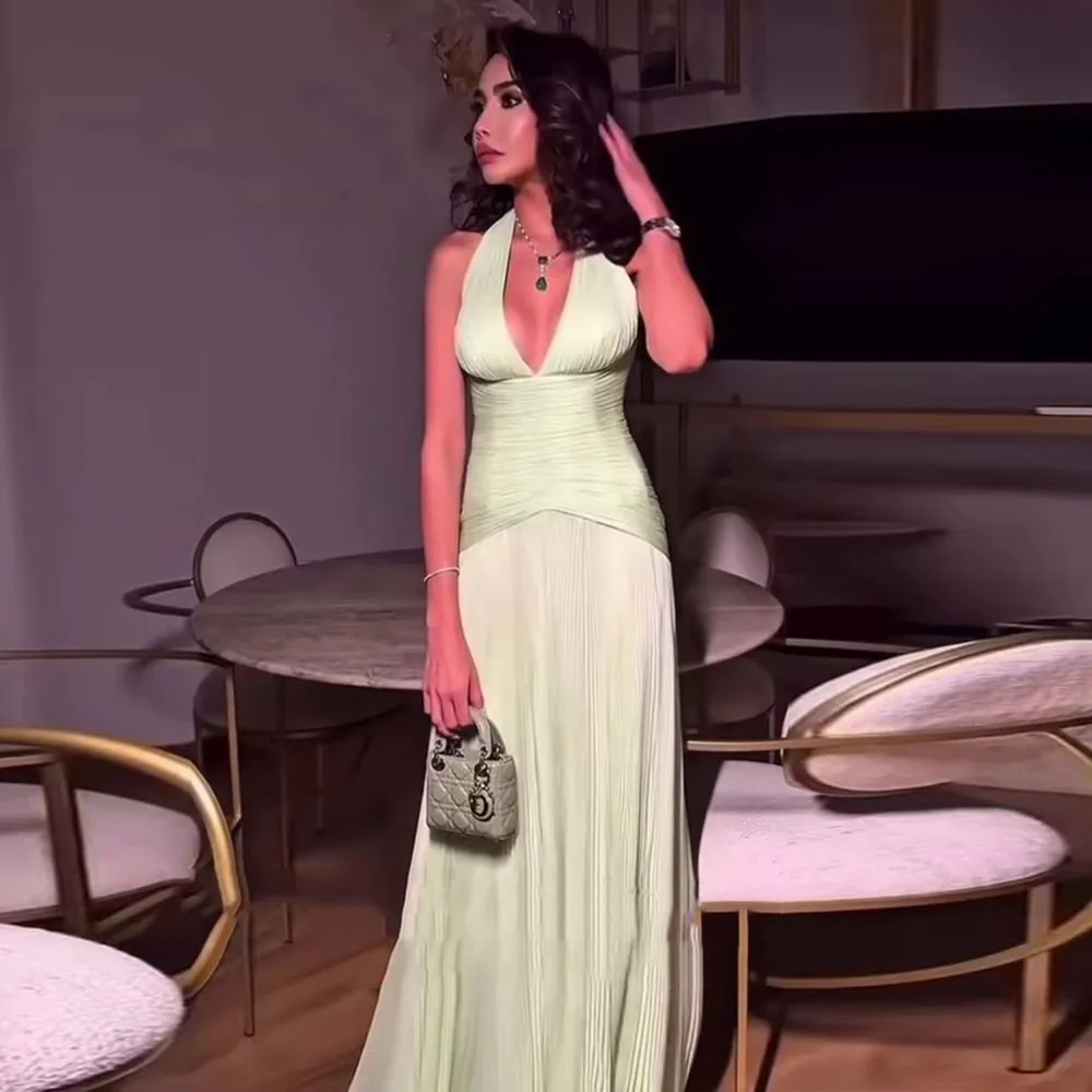 

Eightale Arabic Evening Dress Halter V-Neck A-Line Customized Chiffon Green Floor Length Pleats Prom Wedding Party Gown