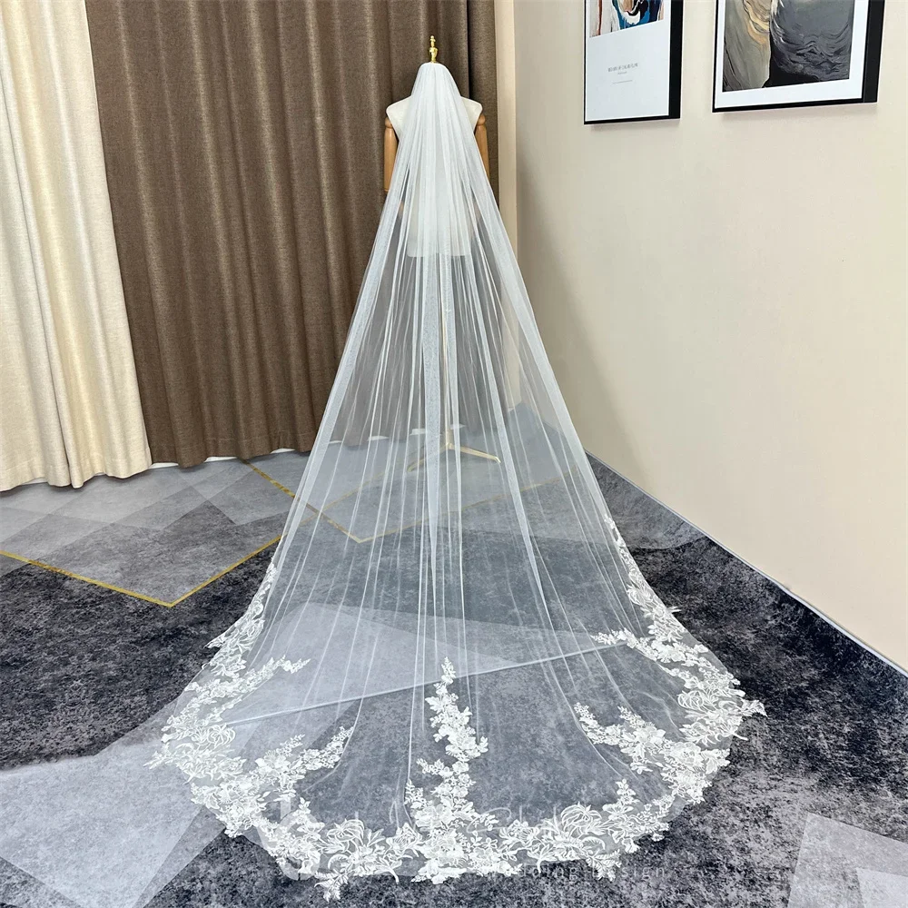 

Luxury One Layer Ivory Wedding Veil with Lace Applique With Comb Long Cathedral Bridal Veil Wedding Accessories for Brides