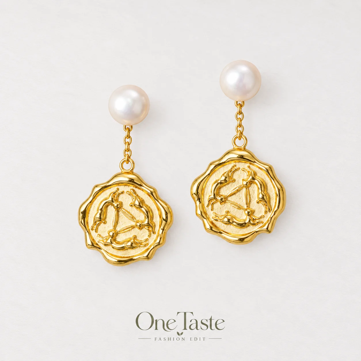 Pearl Golden Silver Color Cute Tri Hare Cameo Coin Charm Drop Earrings Women Fashion Dainty Statement Earrings 925 Silver Post