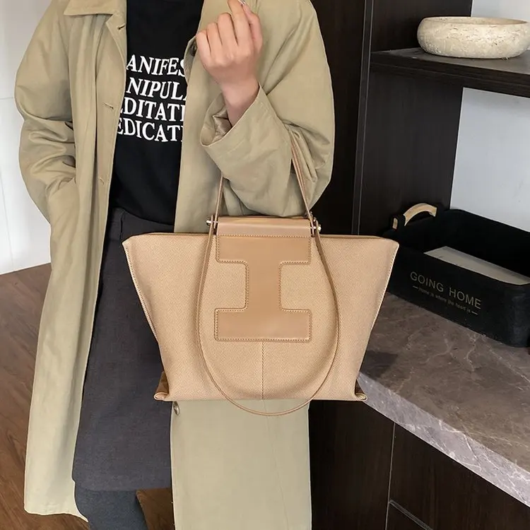 stylish-designer-diaper-bag-for-women-crossbody-handbag-luxury-minimalist-vintage-large-capacity-leather-tote-bag