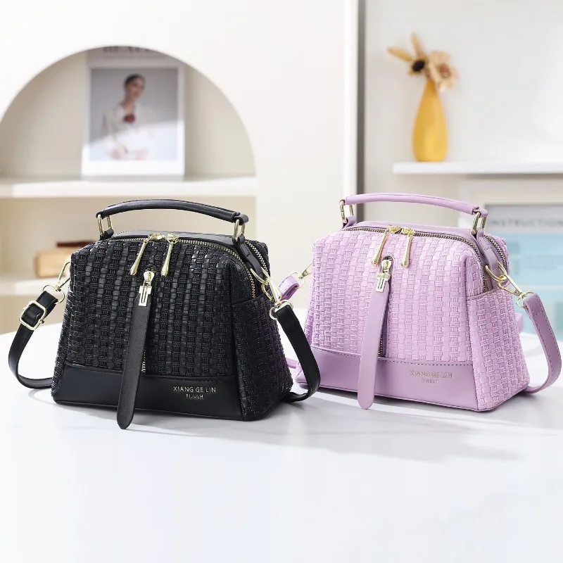

New Light Luxury Style Handbag Women's Fashion Knitted Pattern Small Square Bag Women's Commuter Single Shoulder Crossbody Bag