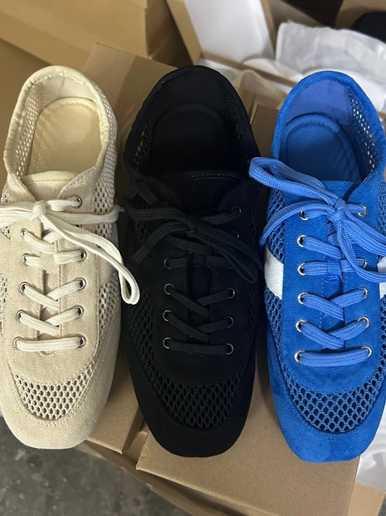 

2025 Summer New Flat Bot Casual oes Women Single oes Me Breathable Sports oes Comfortable Lightweight